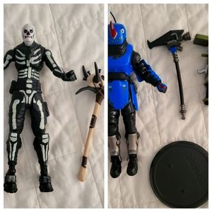 Two fortnite figures